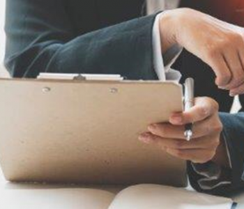 Employees collaborating.